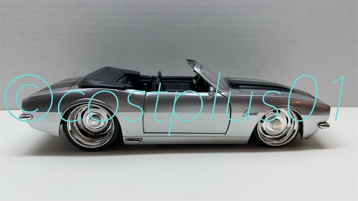 JADA BTM 1967 CHEVY CAMARO 1:24 SILVER WITH BLACK STRIPE