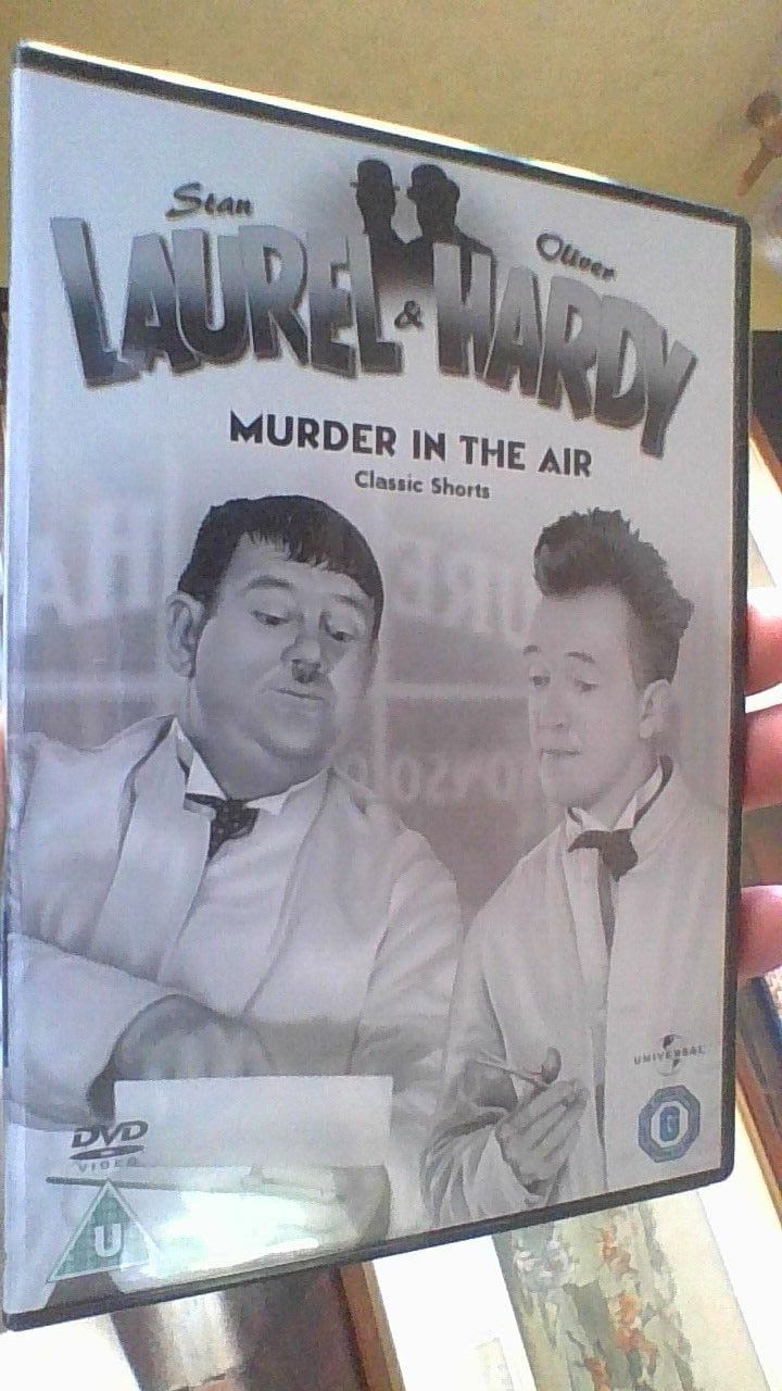 Laurel and Hardy Classic Shorts: Volume 6 - Murder in the Air DVD Berth Marks