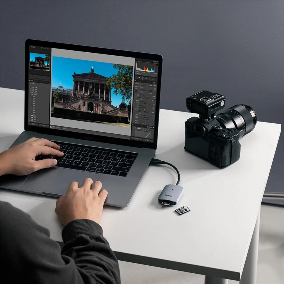 Lexar 160GB CFexpress Type A Card Silver 8K Video 800MBs Read 700MBs Write - Image 2 of 4