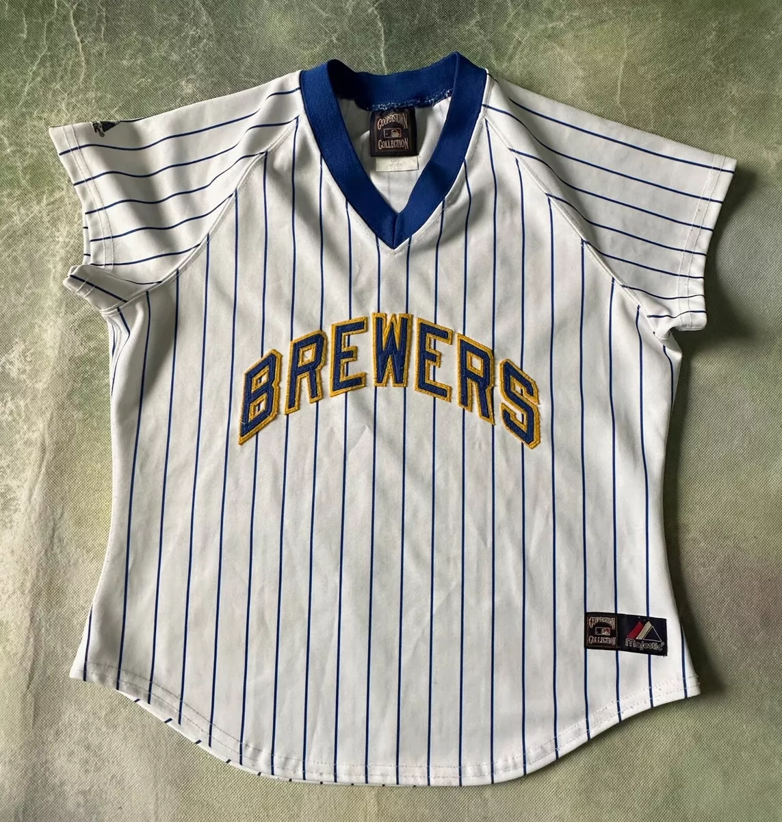 Majestic Cooperstown Collection MLB Milwaukee Brewers Women's Jersey  Size L.