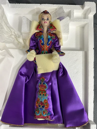 VTG Barbie Royal Splendor Porcelain Presidential 1993 Mattel 10950 With Shipper