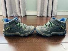 Merrell Youth Oakcreek Waterproof Mid-Hiking Boots Navy/Fuchsia, Size Big Kid 1M