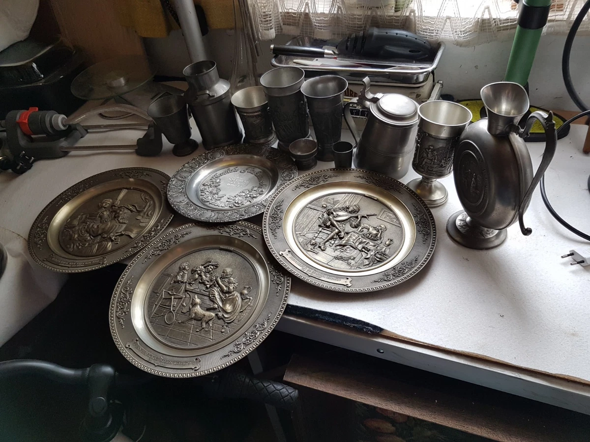 Zinn Konvolut Geschirr Sammlung Teller Zinnkrug Becher Trinkbecher Vintage