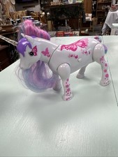 Little Live Pets Unicorn Butterbow Sparkles Light up Horn Dances to Own Music