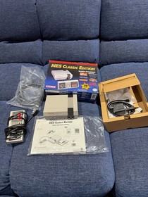 👀 Nintendo 🎮 Classic Edition NES Mini Game Console Complete in Box (CIB) 📦