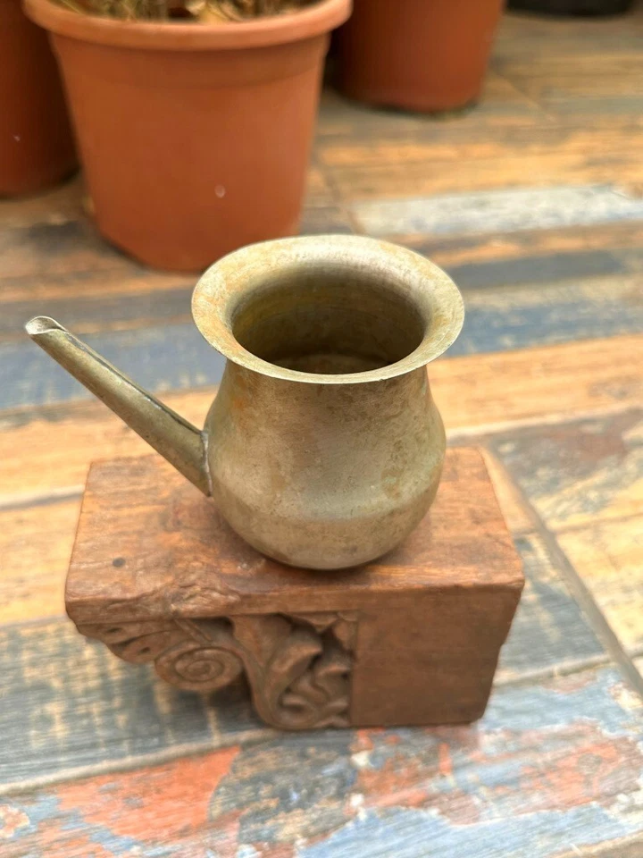 Antigua olla de agua bendita antigua del templo hindú usada hecha en plata alemana Foto 2 de 4