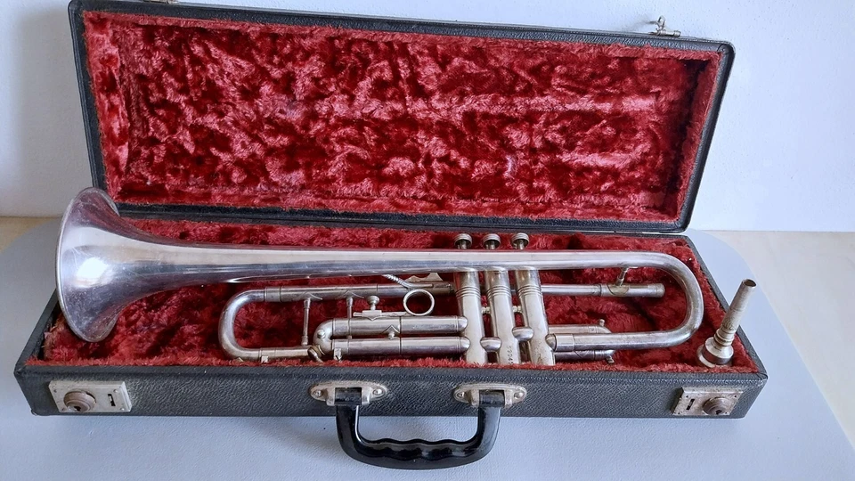 Huttl Master 豪华小号 59045- Mrp:1998.00 美元 带 Selmer 美国吹嘴 3S 5 — 第 2/4 张图片