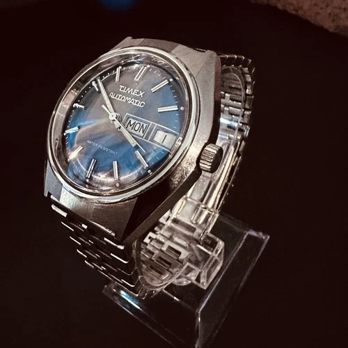 1979 Timex  Automatic Men's 37368 10979 Wrist Watch Ocean Blue Dial RUNS!