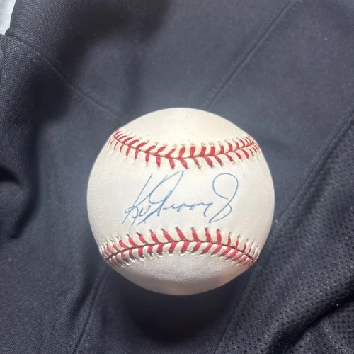 Ken Griffey Jr. Autographed Baseball with ball case no coa