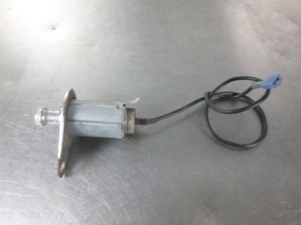 1993 Ducati Cagiva E900 Elefant прикуривателя порт 12V - Изображение 2 из 4