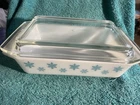 Vintage Pyrex Turquoise Snowflake White 2qt Casserole 575 B Dish W/  550 C Lid