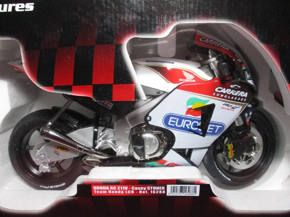 BIG 1/6 Casey Stoner Honda RC211V Team LCR Moto GP Racing Bike Guiloy RARE - Image 2 of 4
