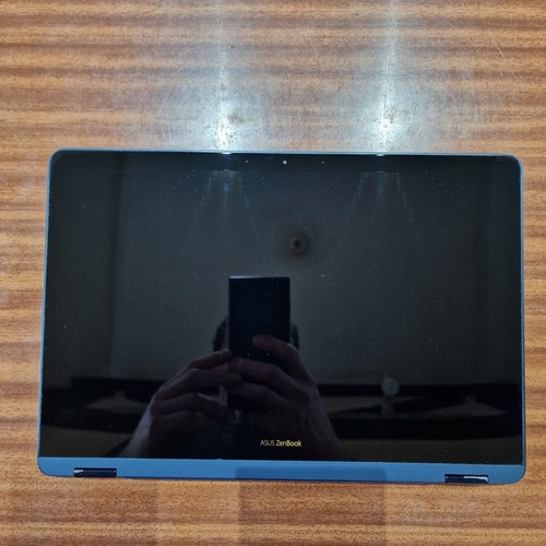 Asus ZenBook 360° Flip UX370U, i7, 13"3' , Win 11 , 512GB M2 SSD, 8Gb DDR4 RAM - Picture 12 of 24