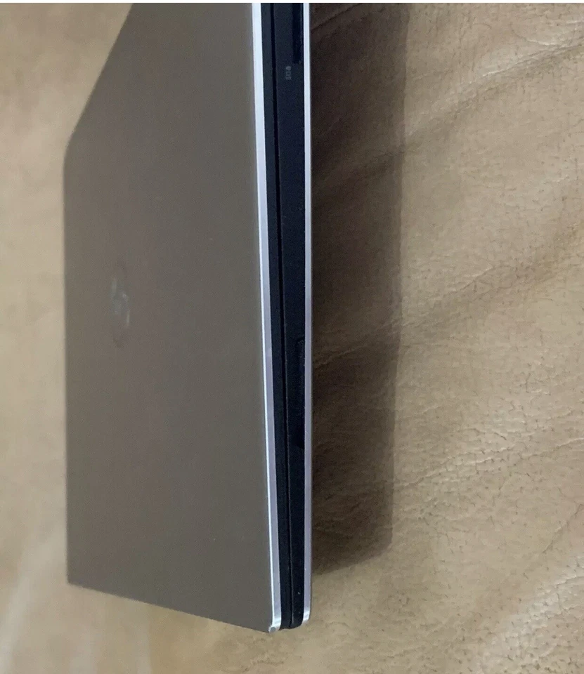 PARTS | Dell XPS 13 9360 FHD ✔️i3-7100U@2.40Ghz 7th Generatio✔️4GB✔️128GB SSD - Image 3 of 4