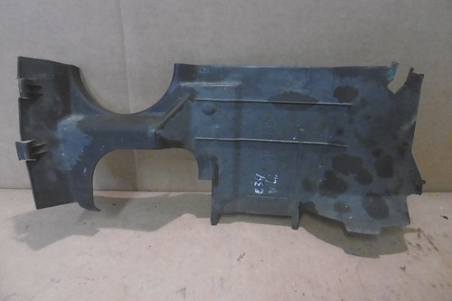 Originale BMW E34 M50 Abdeckung hinter den Scheinwerfer vorne links, 8102309