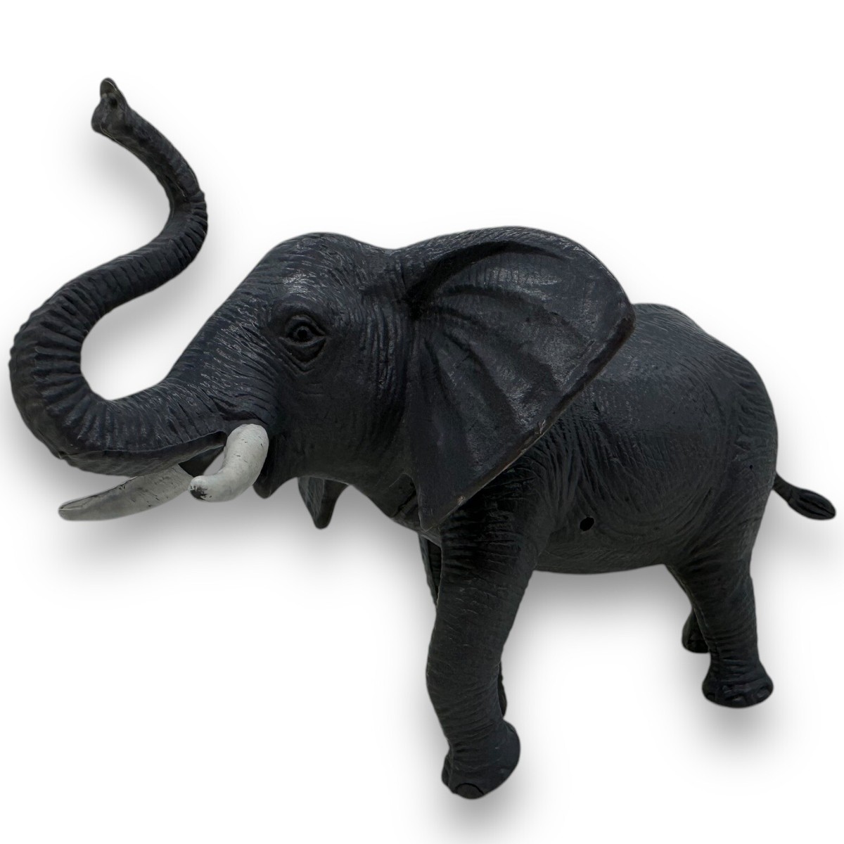 置物 Elephant Greenbrier International African Elephant Safari Animal Plastic
