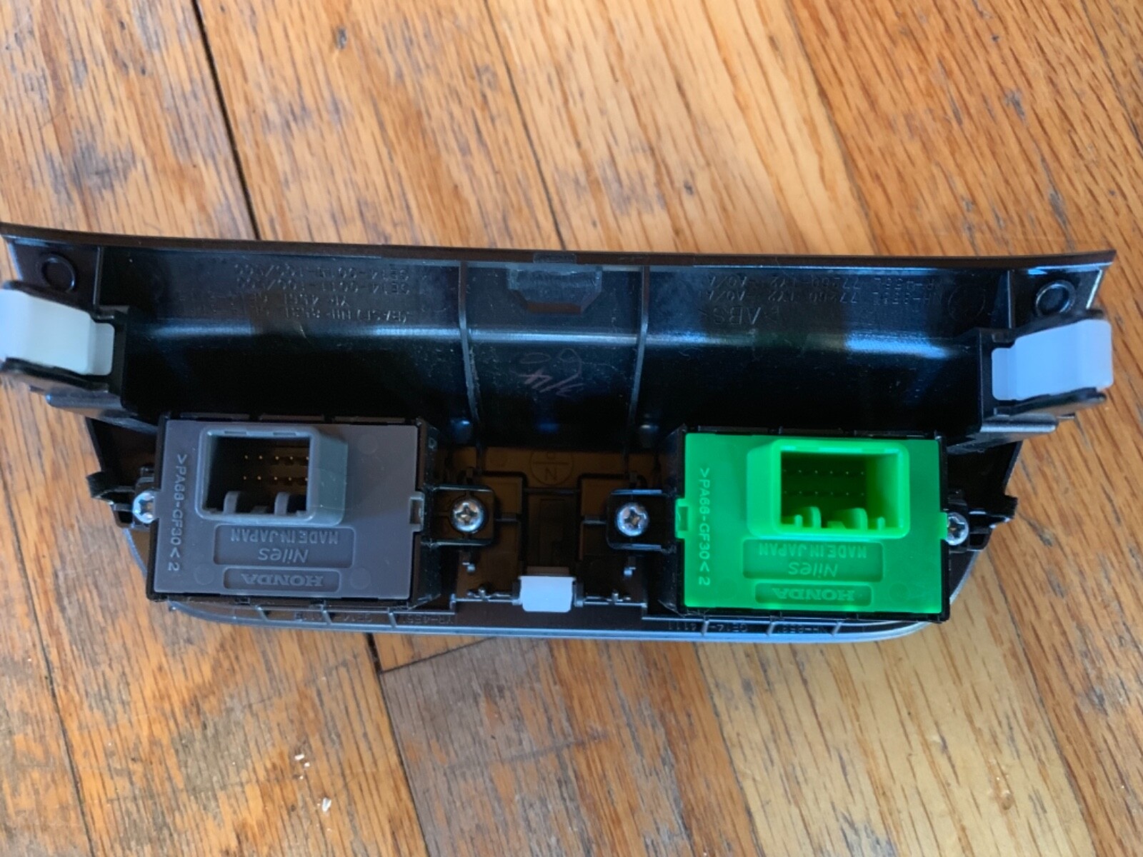 Acura RLX Front seat heater buttons seat warmer button with bezel trim