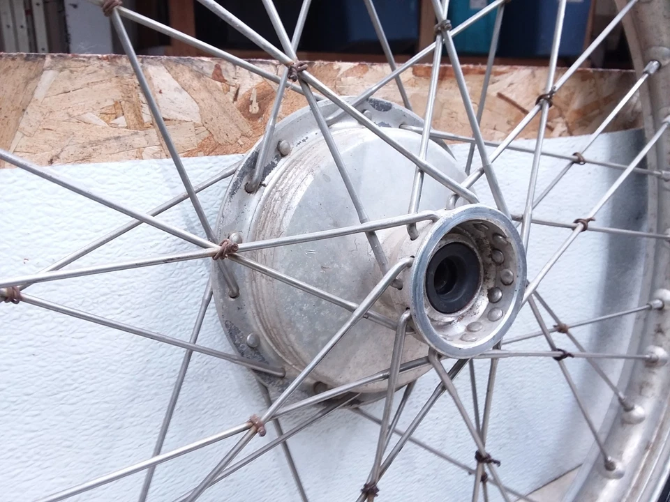 Bultaco 360 Pursang MKVII Model 121 MK7 Front Wheel Rim Hub 1974 VTG ANX-B240 - Image 2 of 4