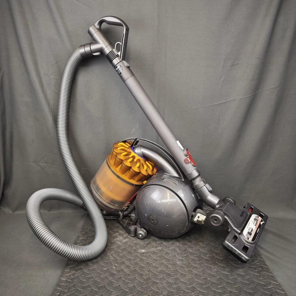 Dyson DC39 Vacuum Cleaner Multi Floor Ball Cylinder 1300W Car Vacuum Gold - Image 2 of 4