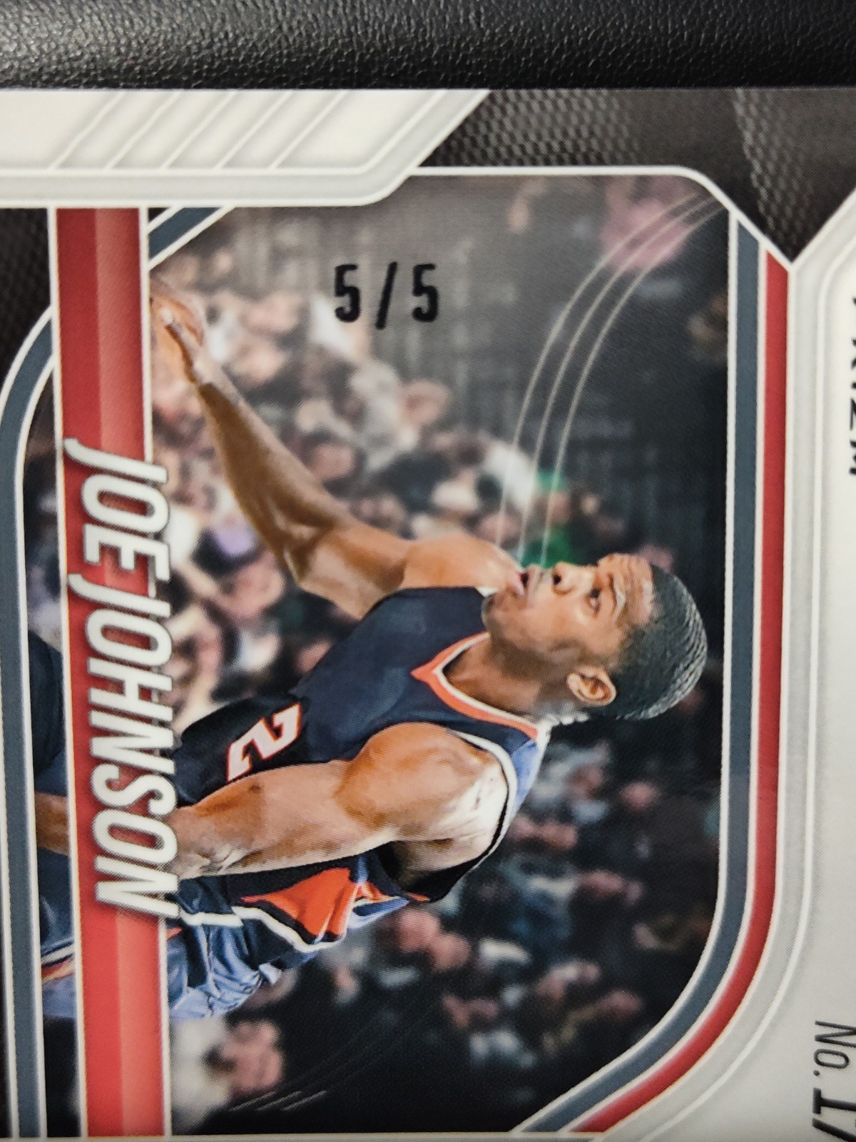 2025-26 Prizm Joe Johnson Gold Vinyl Auto #5/5 view 6