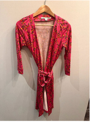 DIANE VON FURSTENBERG Pink Vine Floral Tie Front Kimono Cardigan - Size 4 / S