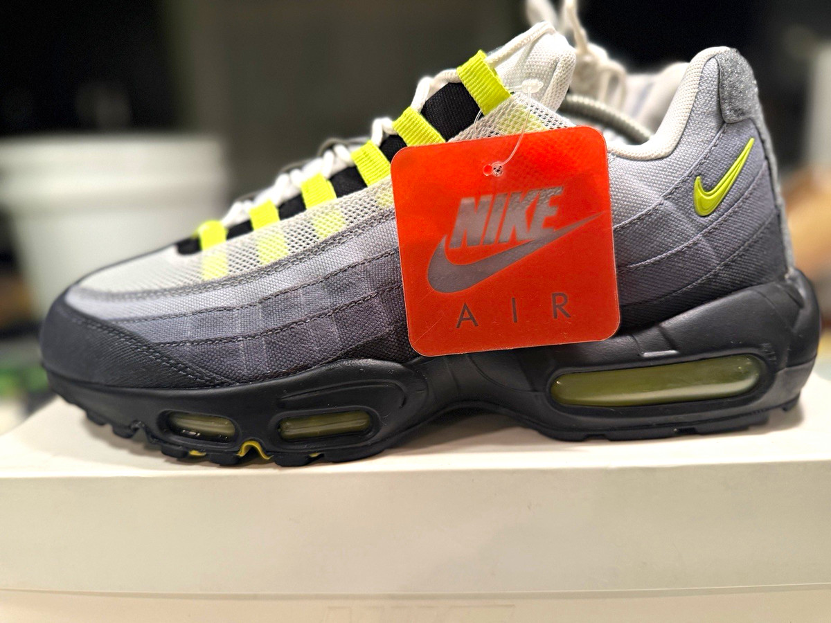 Nike Air Max 95 V SP QS Neon Canvas Patch Gray/Black/Neon Yellow 747137-170 2015 — product photo 1 of 7