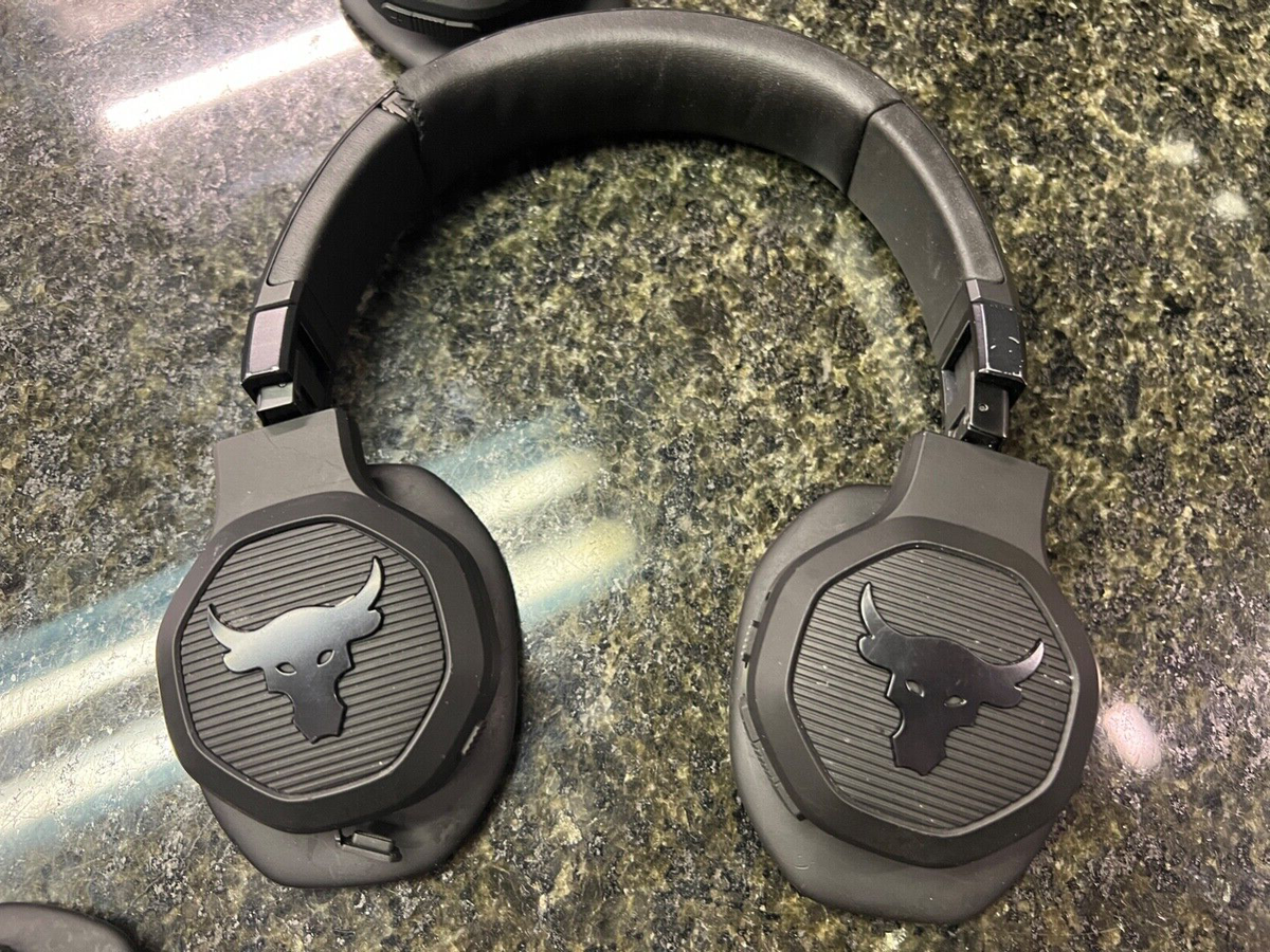 Under Armour Headphones by JBL(只者さん専用) 3 x JBL -Noise Cancelling Wireless Headphones -Under Armour