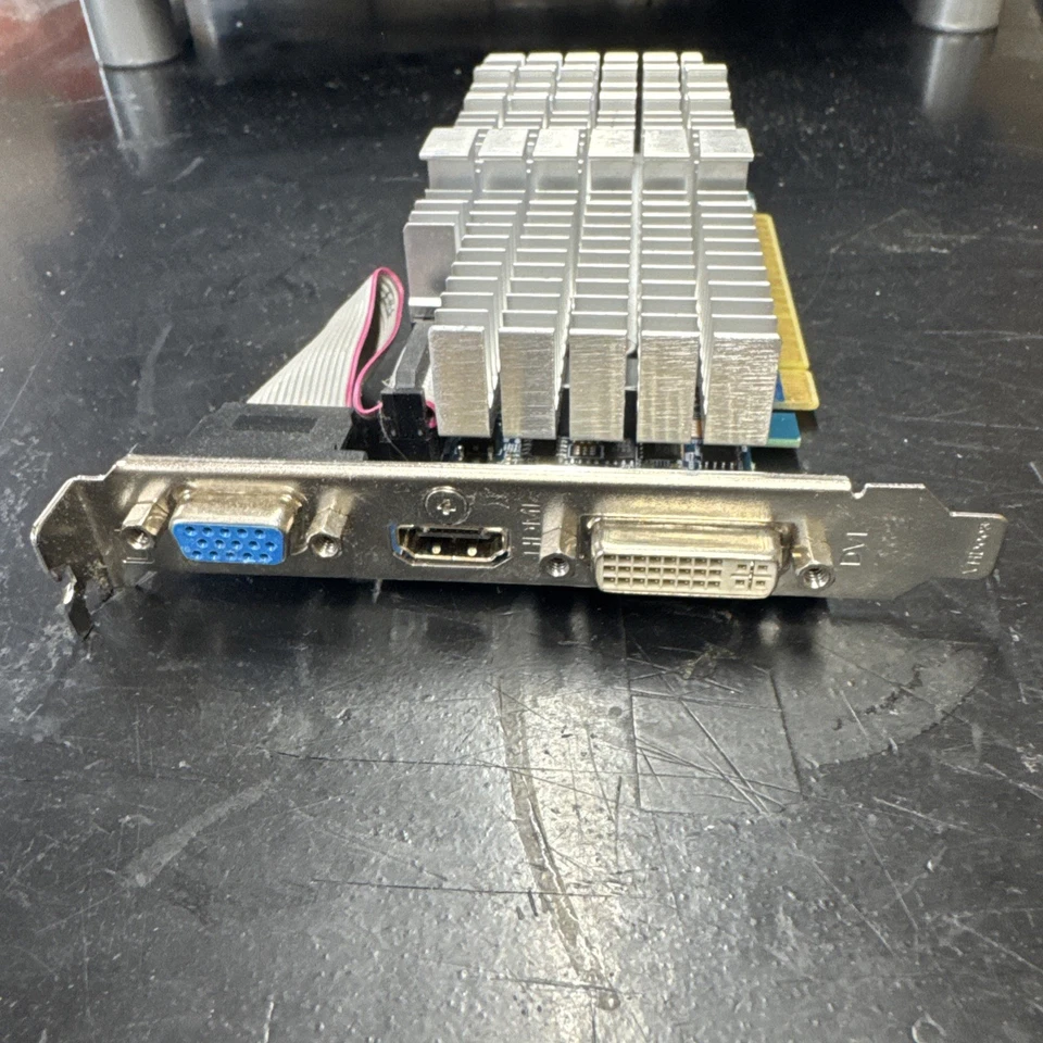 Gigabyte Geforce GT610 1GB VGA/HDMI/DVI low power Graphics Card - Image 3 of 3