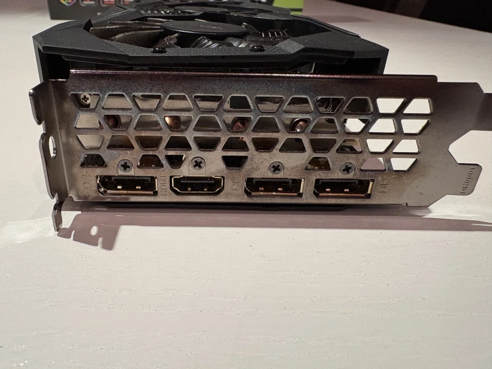 Gigabyte Windforce x3 Gaming OC 8GB NVIDIA GeForce RTX 2070 Super OVP - Bild 4 von 4