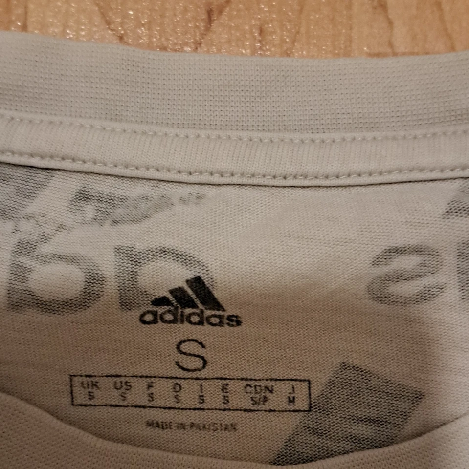 adidas T-shirt Homme S blanc manches courtes imprimé graphique logo - Photo 3/3