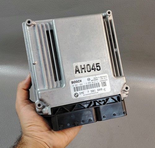 BMW 1 E87 UE16 N45 ENGINE CONTROL MODULE ECM ECU 0261S04116 DME 7581609 ME17.2.1 - Picture 12 of 12