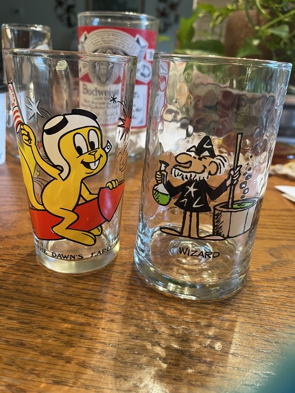 1976 &1983 Arby’s Glass Collection 