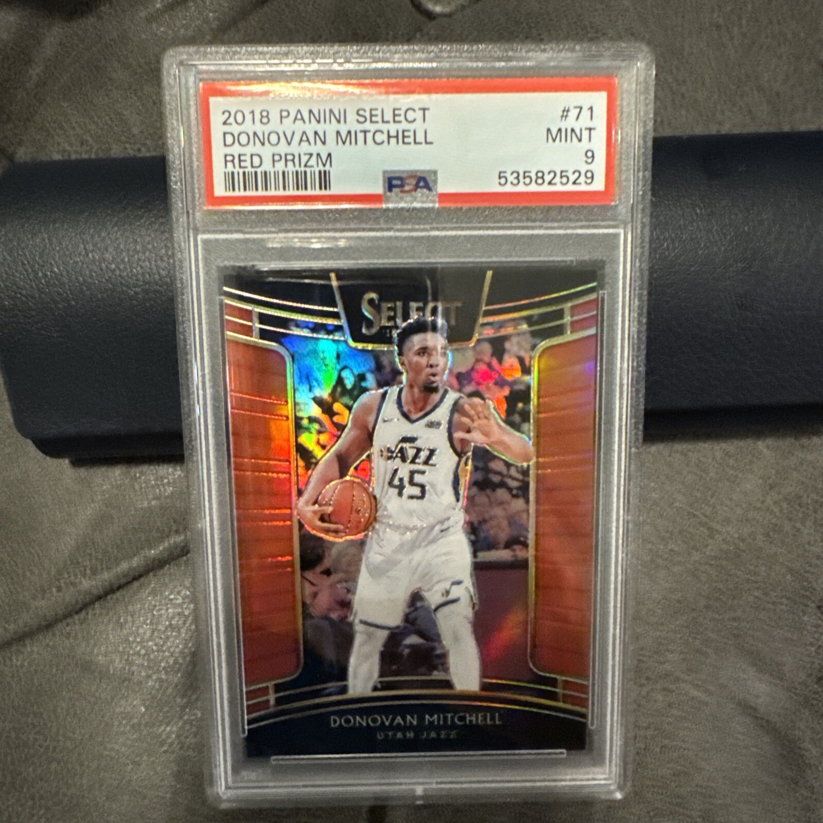 2018-19 Select Donovan Mitchell Red Prizm Concourse /199 PSA 9 MINT