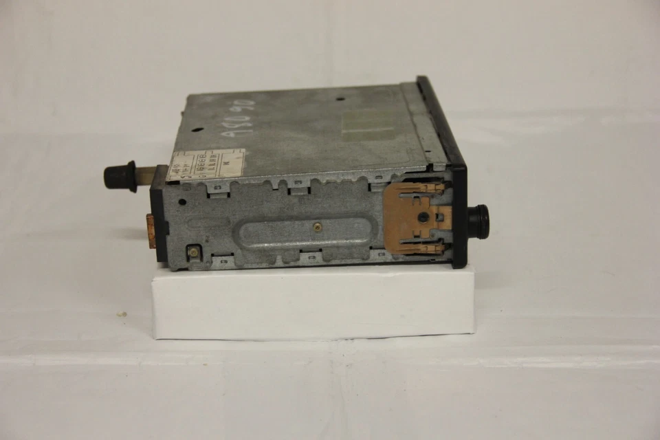 Audi Beta II 2 MC Autoradio Audi 80 90 893035152 Vintage  Radio *Kassette defekt - Bild 4 von 4