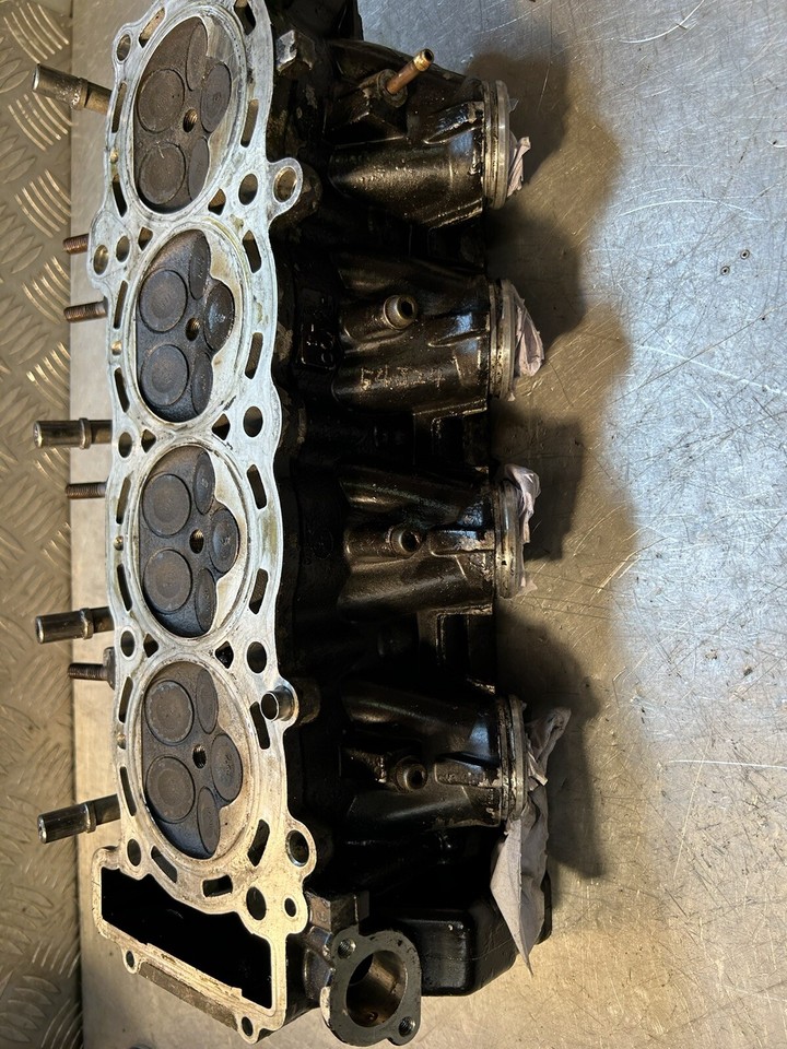 Yamaha YZF R1 5JJ 00 01 Engine Cylinder Head With Valves Shims 4XV 98