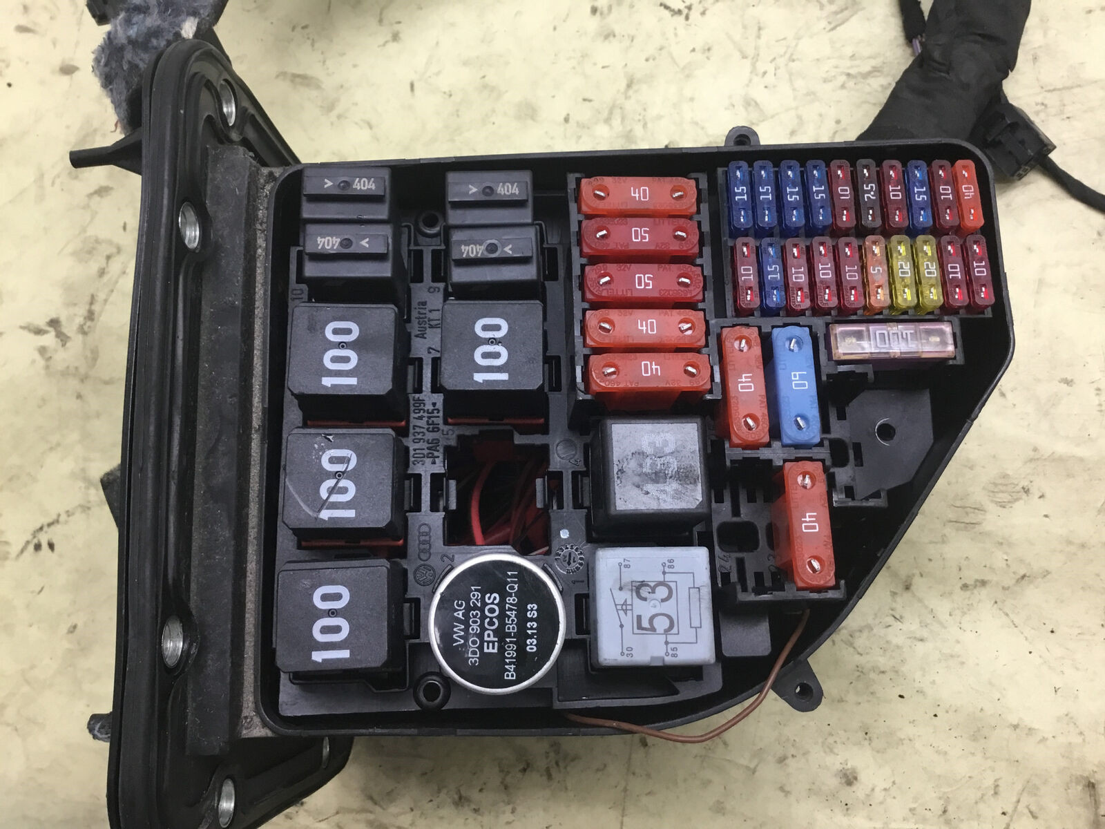 Bentley Flying Spur W12 6.0L Engine Fuse Relay Junction Box 13-18 :Y