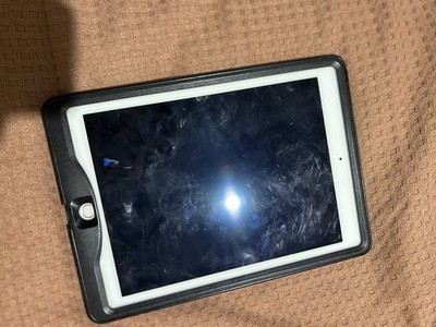 Apple iPad Air 2 128GB, Wi-Fi, 9.7in - Space Grey (AU Stock)