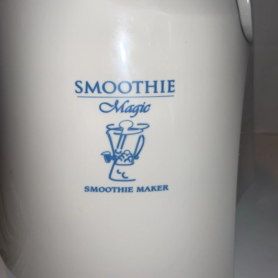 Batidora profesional para el hogar Smoothie Magic modelo #1019 6 tazas. Foto 2 de 4