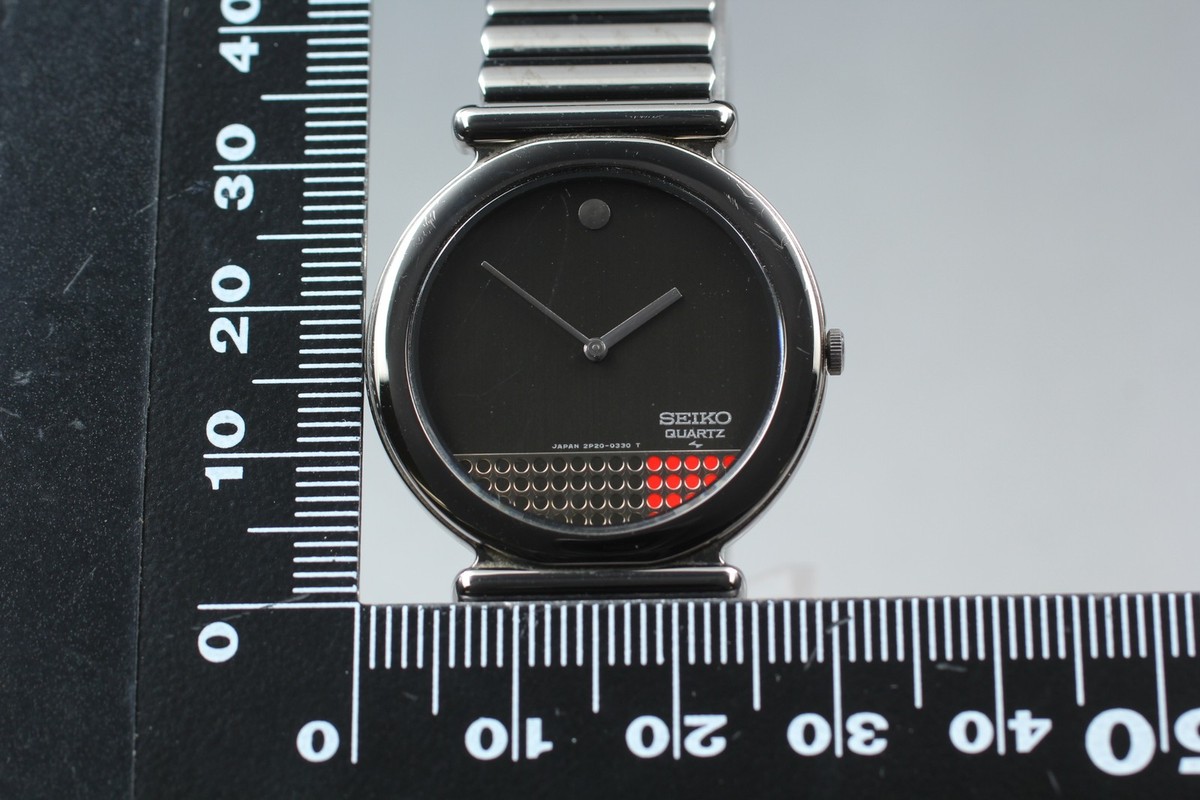 Vintage 1986 N MINT Seiko 2P20-0079 Black Quartz Womens Ladies