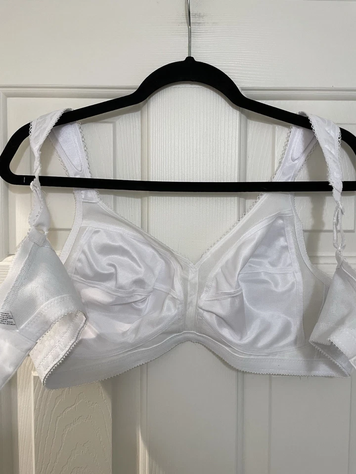 Underscore Plus Size Cusion Strap Wireless Bra Women’s US Size 40B White 2 Pack - Image 4 of 4