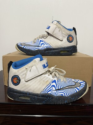 Nike Air Akronite Big Kids Lebrons 819832-101 White Blue Basketball Shoes 5Y