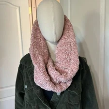 Cozy Rose Smoke Pink Chunky Knit Infinity Scarf