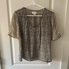 Velvet by Graham and Spencer Women's Leopard Print Blouse Sheer size S