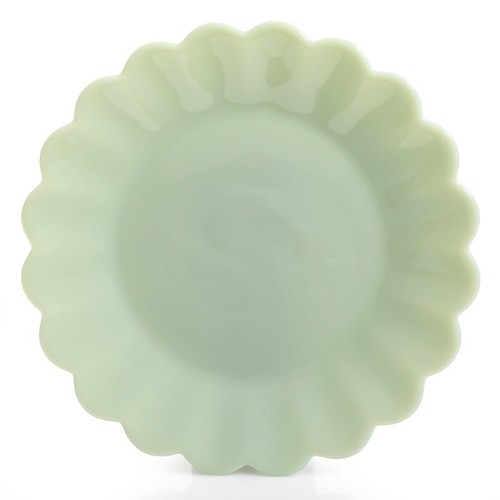 Timeless Beauty Jade Glass Dinnerware Set 3 Piece Scalloped Edge Dishwasher Safe - Picture 5 of 6