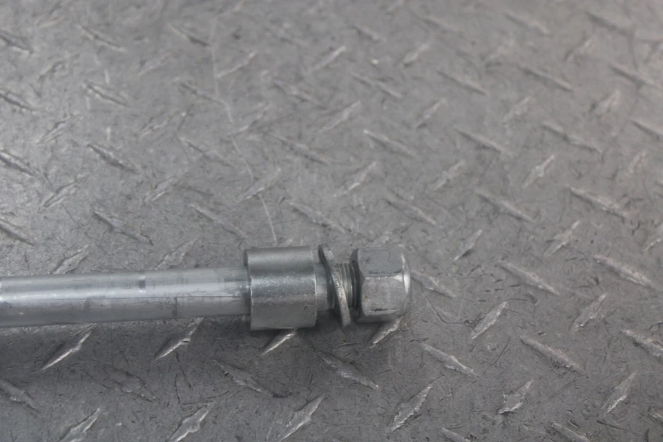 1999 SUZUKI SAVAGE 650 LS650P REAR WHEEL AXLE 64711-24B02 - Image 4 of 4