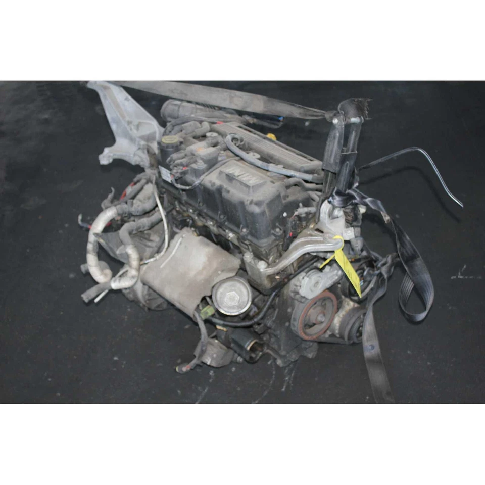 Motore W16B16D 130000 km Mini Cooper Mk1 2001-2007 1.6 benzina usato (63220) Foto 2 de 4