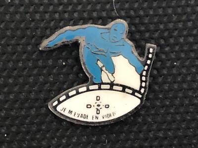 PINS PIN CINEMA FILM JE M'EVADE EN VIDEO