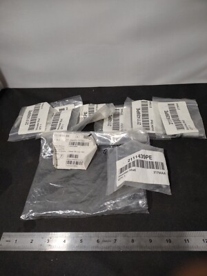 NEW GENUINE PACCAR 2111439PE COMMERICAL TRUCK ENGINE SHOULDER STUD  