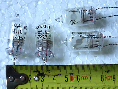 Large size Vacuum Quartz Crystal Resonator 4000.0 KHz. Lot of 6 NOS