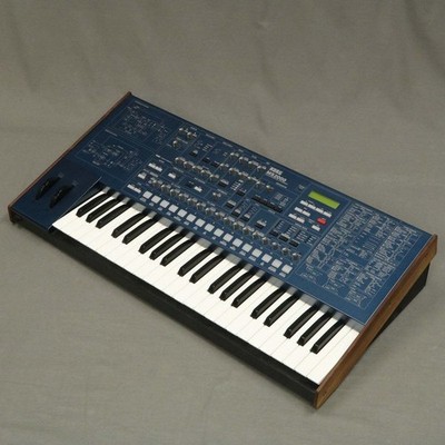 KORG MS2000 Analog Modeling Synthesizer 44-Key Keyboard Vocoder w/ AC Adapter